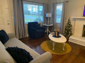 Lovely Retreat Backyard With Deck and entertain room